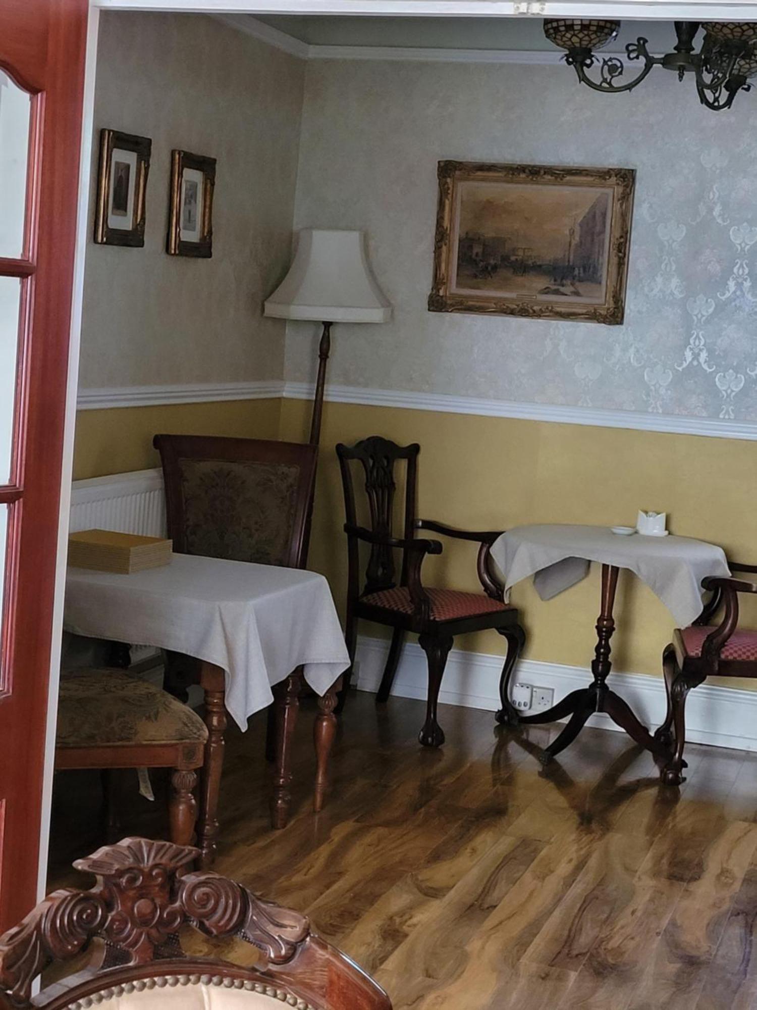 J'S Mayfair Guest House แบล็คพูล ภายนอก รูปภาพ