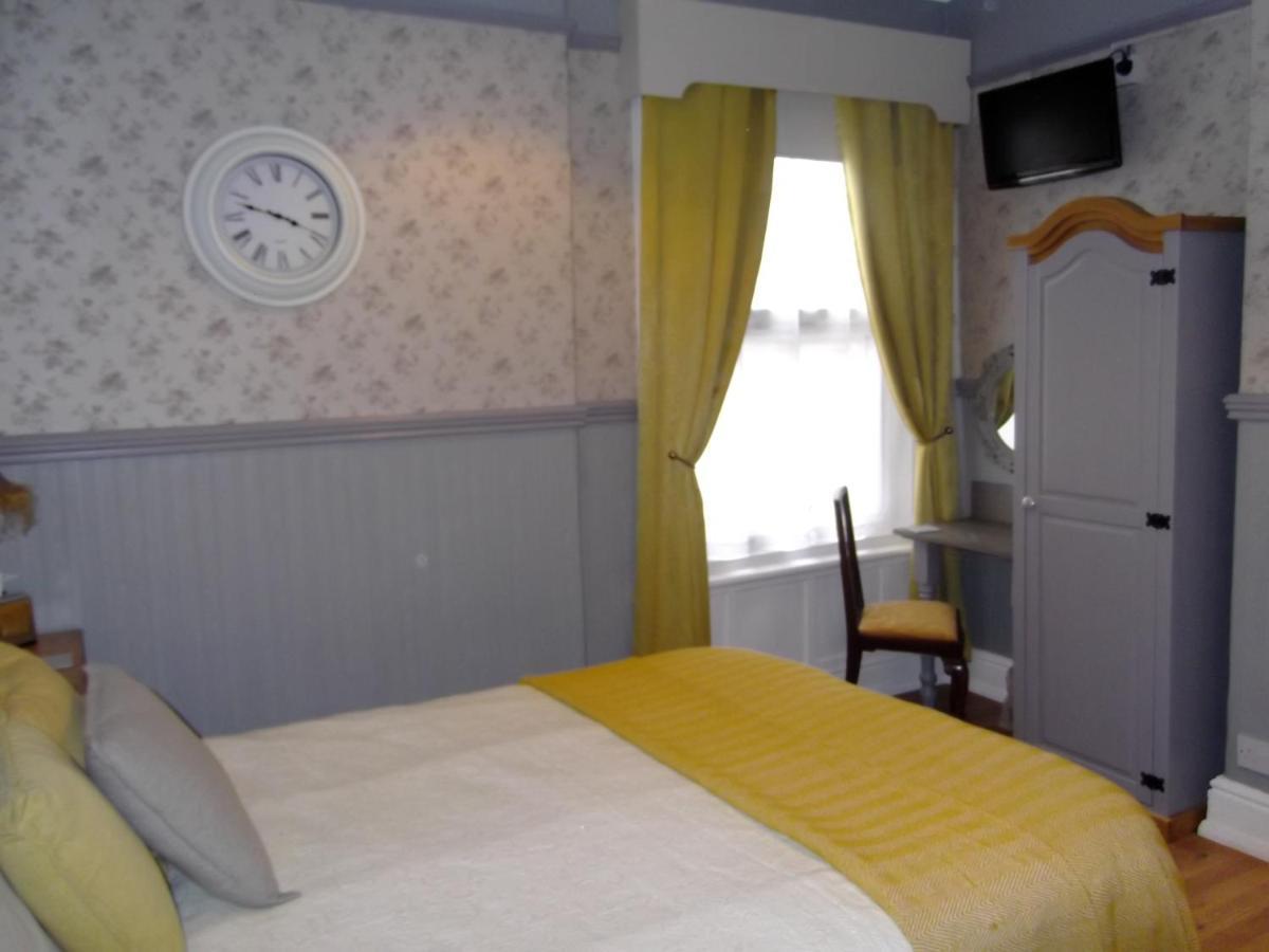 J'S Mayfair Guest House แบล็คพูล ภายนอก รูปภาพ
